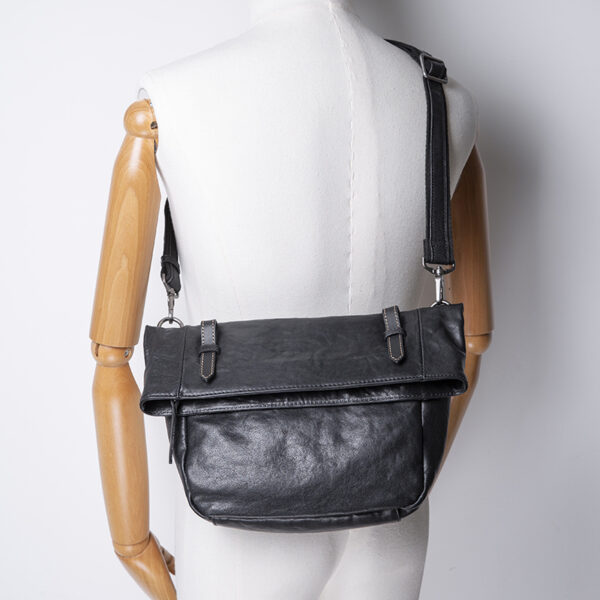 Leather Shoulder Bag Men's Messenger Casual Japanese - Image 3