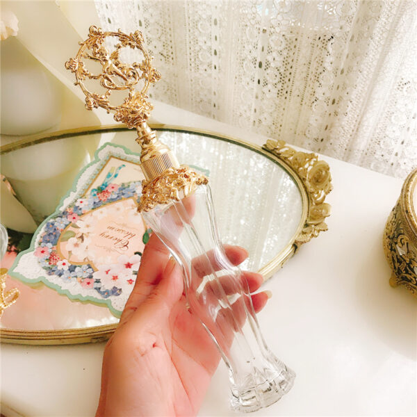 Meiyu Western Antique Gilt Perfume Bottle - Image 4