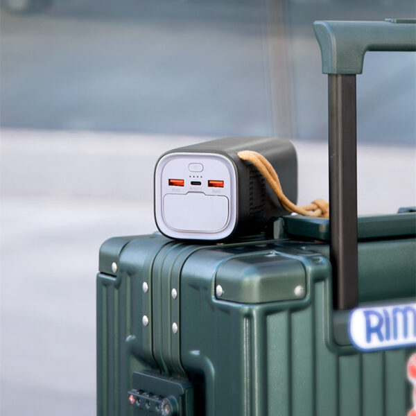 Battery Emergency Power Bank Outdoor Supply - Image 4